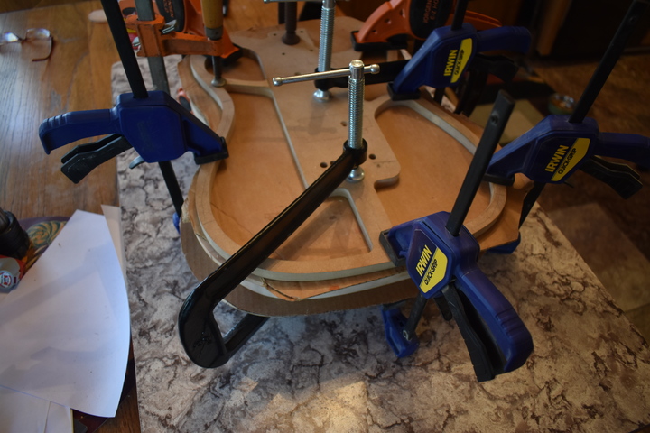 Clamping dry ryun