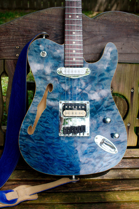 Stelekaster
                front close-up